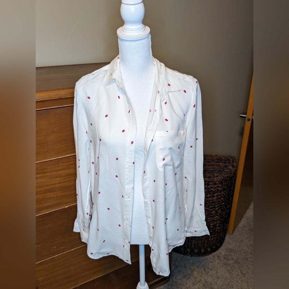 BeachLunchLounge White with Ladybugs Boyfriend Button Down Long Sleeve Shirt M - Picture 2 of 16